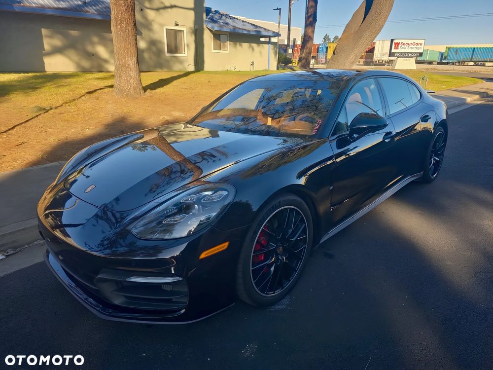 Porsche Panamera 4 Edition 10 Jahre - 3