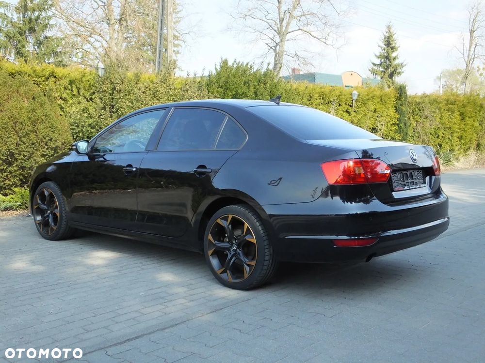 Volkswagen Jetta 1.6 TDI DPF Comfortline - 18