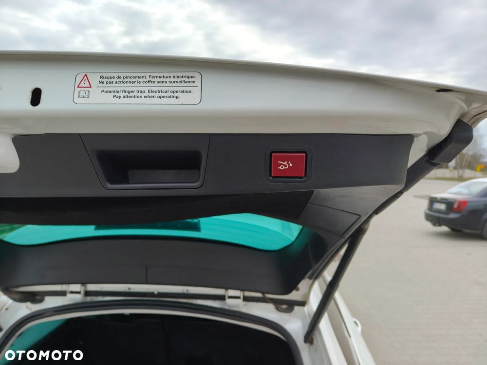 Citroën C5 HDi 140 FAP Exclusive - 23