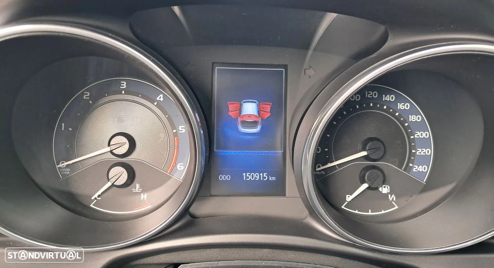 Toyota Auris 1.4 D-4D Comfort+Pack Sport - 5