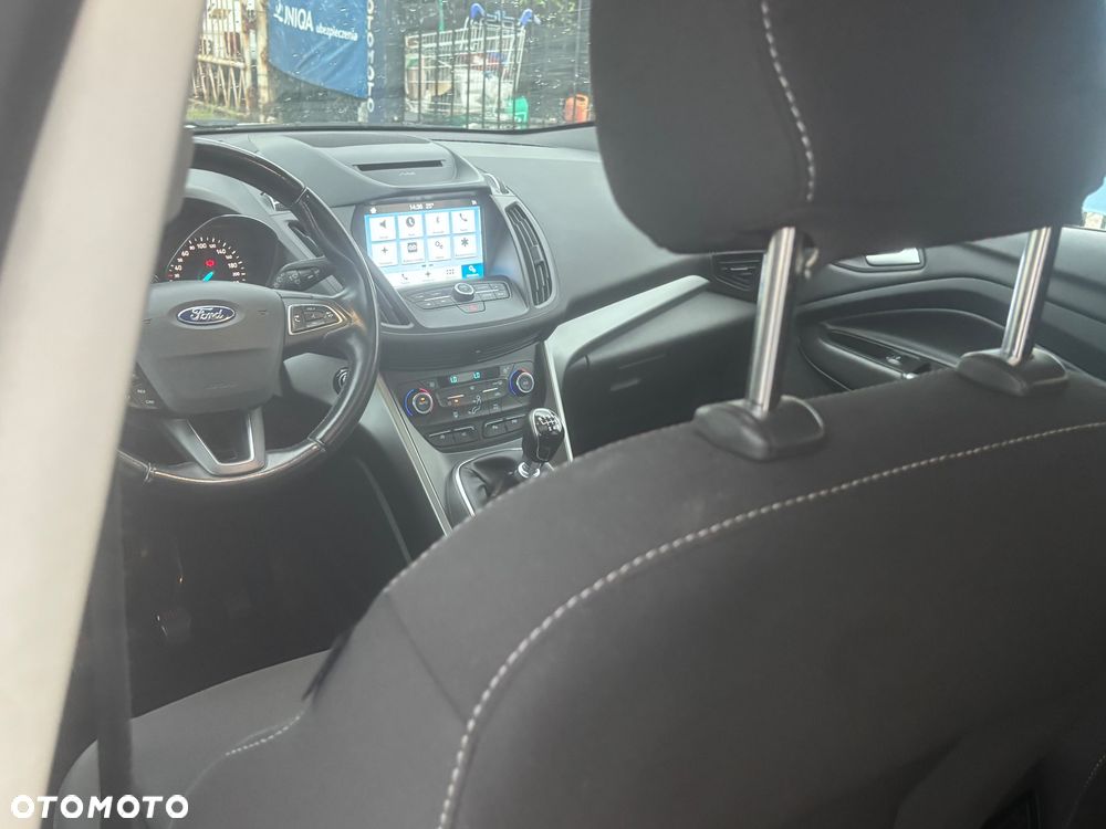 Ford Kuga 1.5 EcoBoost 2x4 Cool & Connect - 26