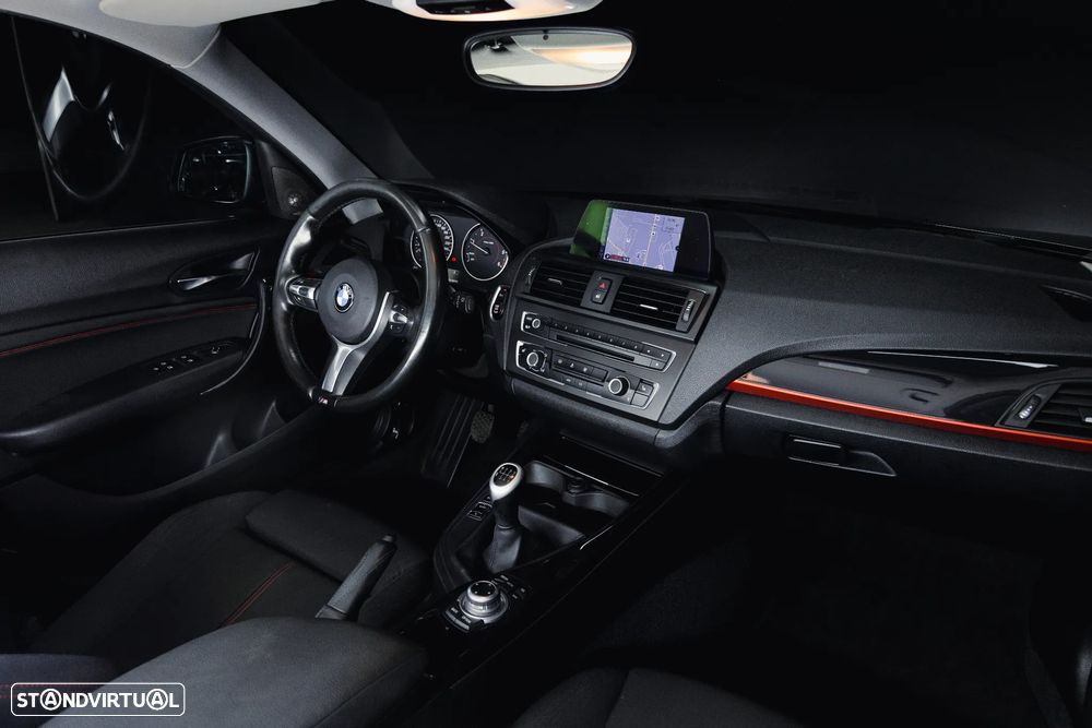 BMW 118 d Sport Line - 12