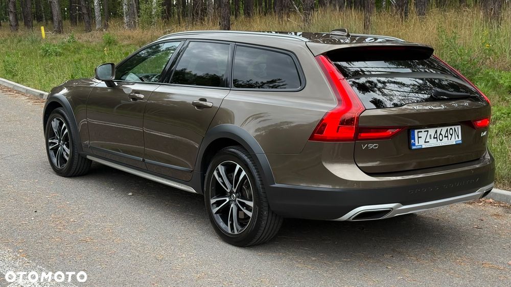 Volvo V90 Cross Country D4 AWD Pro - 4