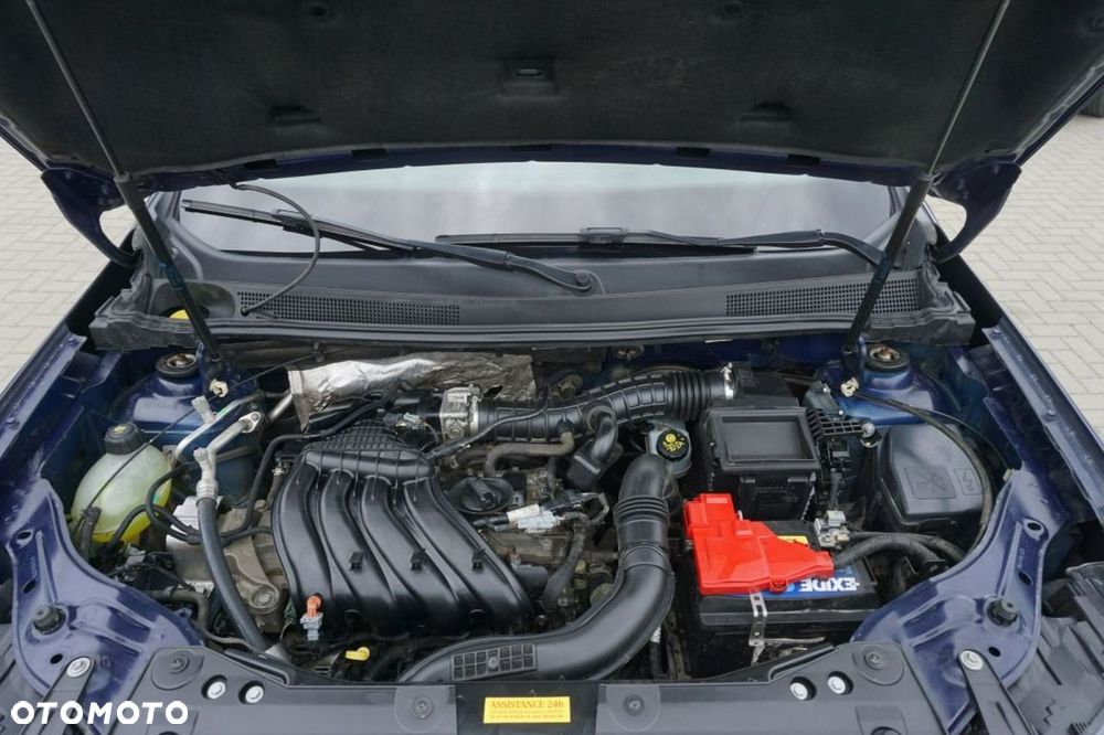 Dacia Duster 1.6 SCe Essential - 12