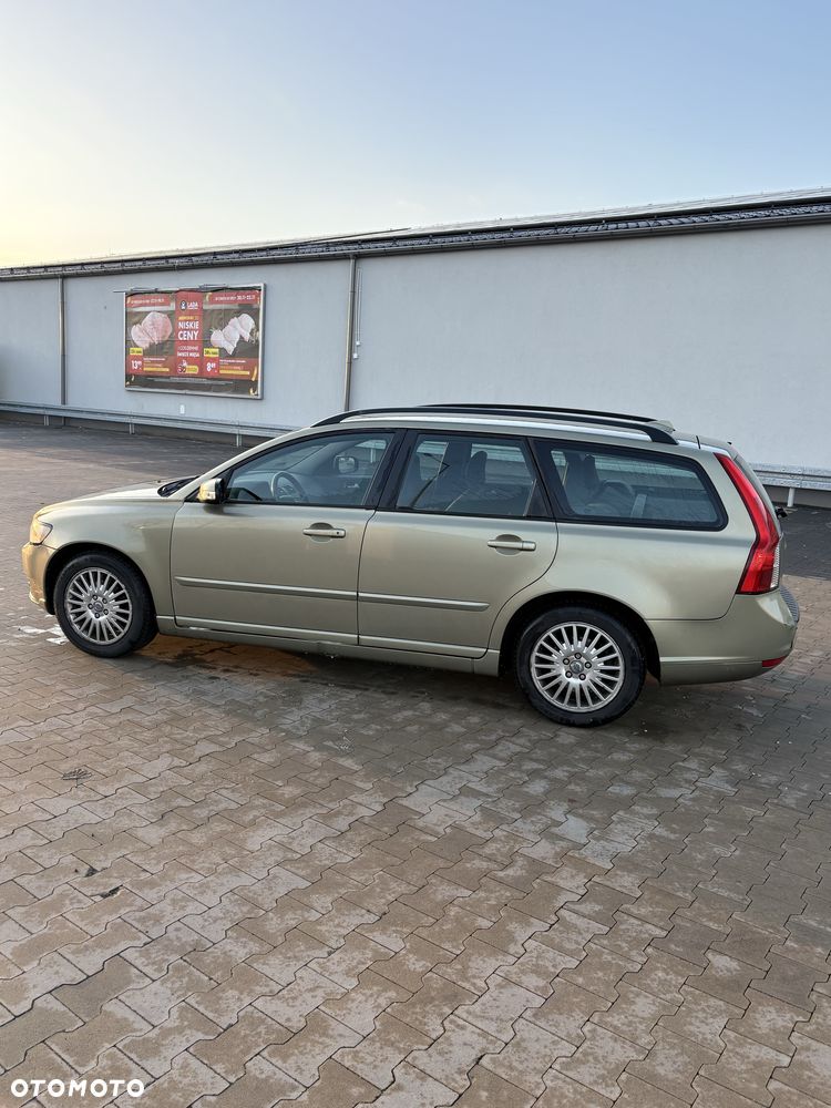 Volvo V50