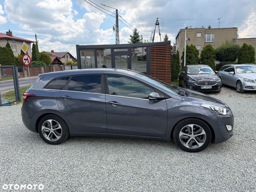 Hyundai i30 blue 1.6 GDI Trend - 8