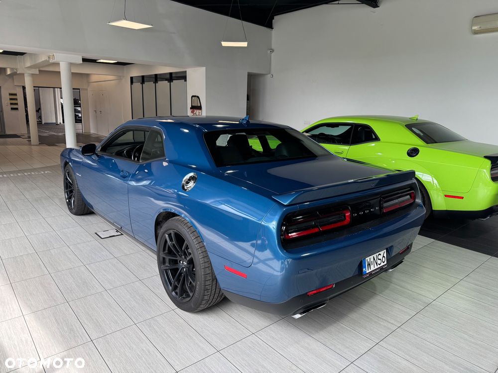 Dodge Challenger 5.7 R/T - 31