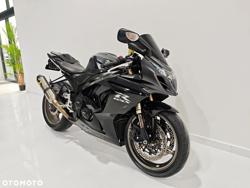 Suzuki GSX-R - 6