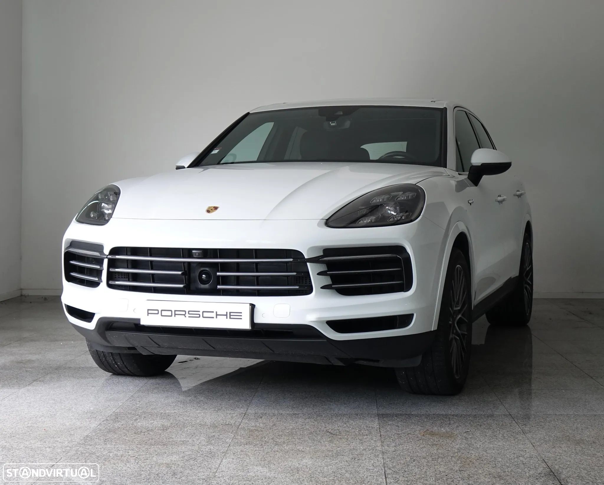 Porsche Cayenne E-Hybrid - 1