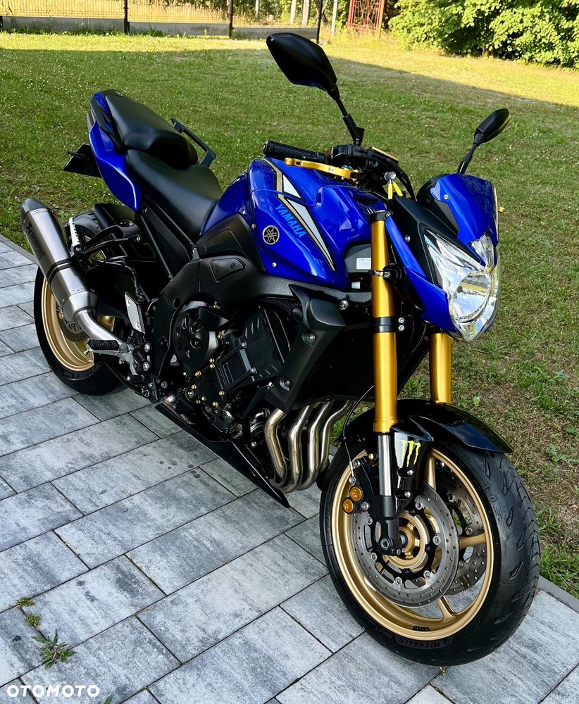 Yamaha FZ8 - 5