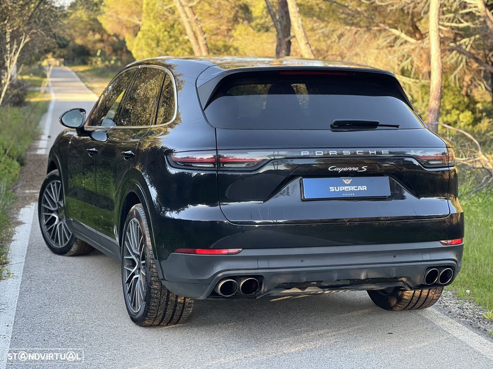 Porsche Cayenne S - 38