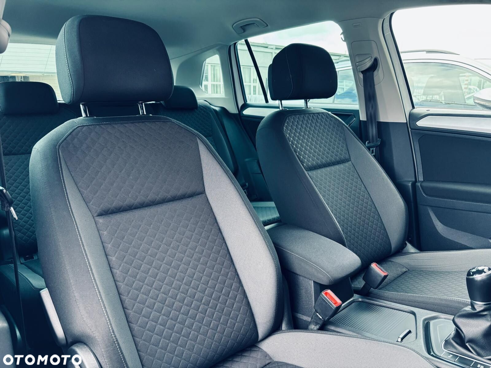 Volkswagen Tiguan - 16