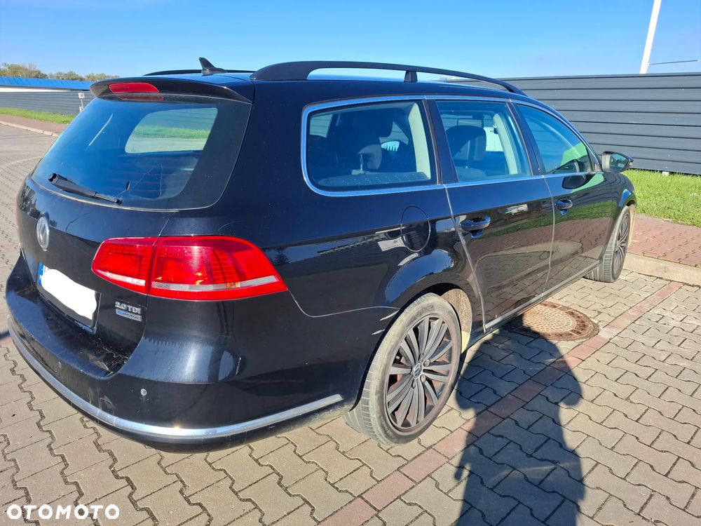 Volkswagen Passat 2.0 TDI Comfortline DSG - 13