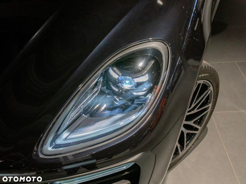Porsche Macan Standard - 13
