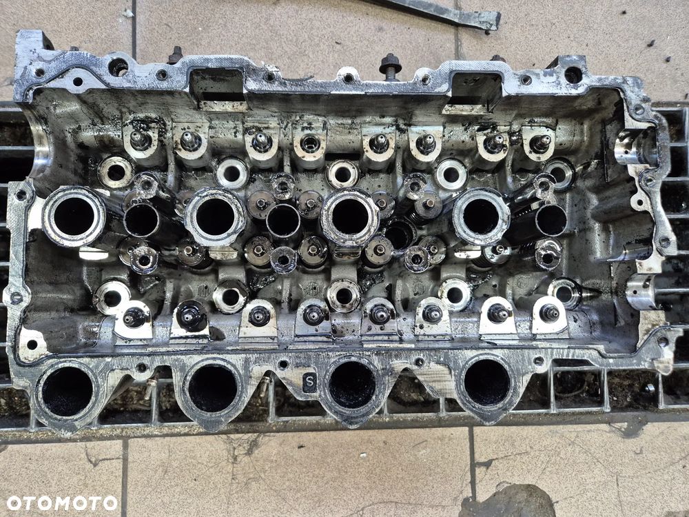 GŁOWICA KOMPLETNA WAŁKI POKRYWA PEUGEOT CITROEN III 1.6 HDI 16 V  08r.+ - 2