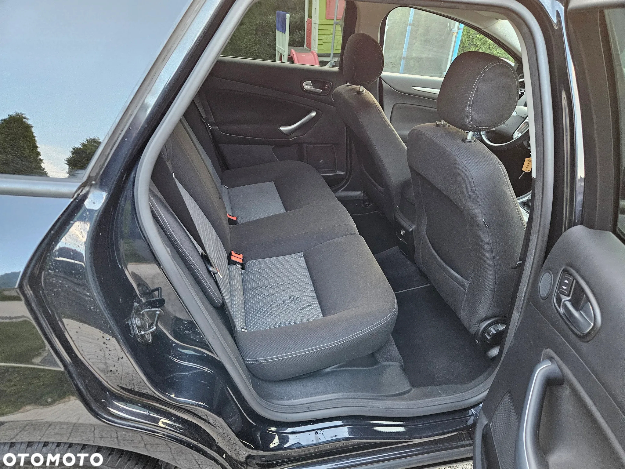 Ford Mondeo 1.6 Silver X - 13