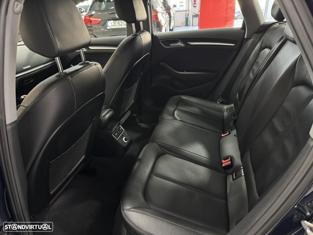 Audi A3 Sportback 30 TFSI Design - 45