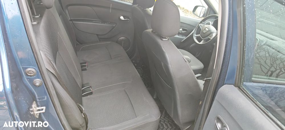 Dacia Sandero - 8