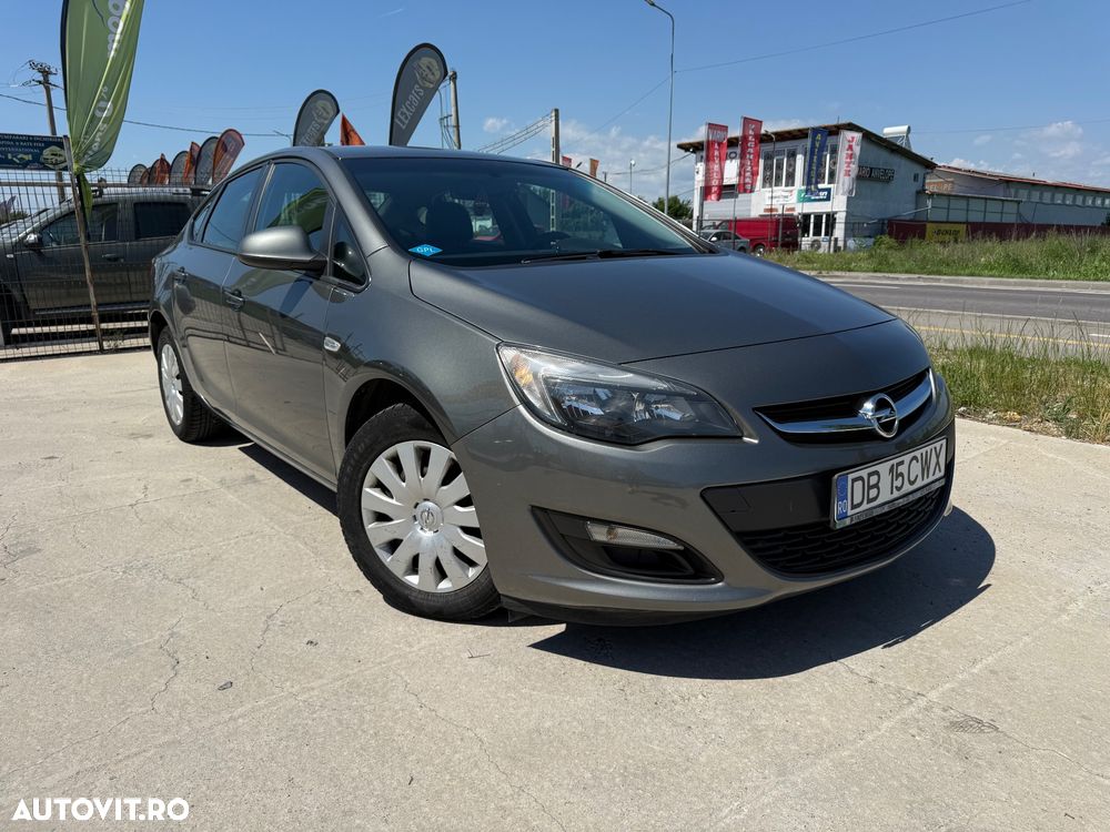 Opel Astra - 1