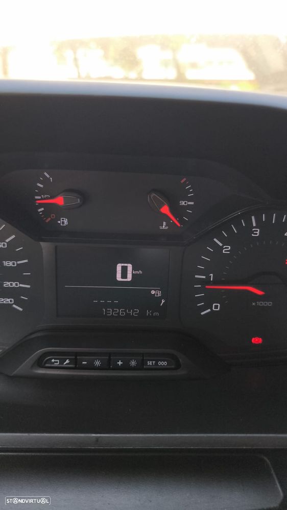 Peugeot Novo Partner Premium Longa - 7