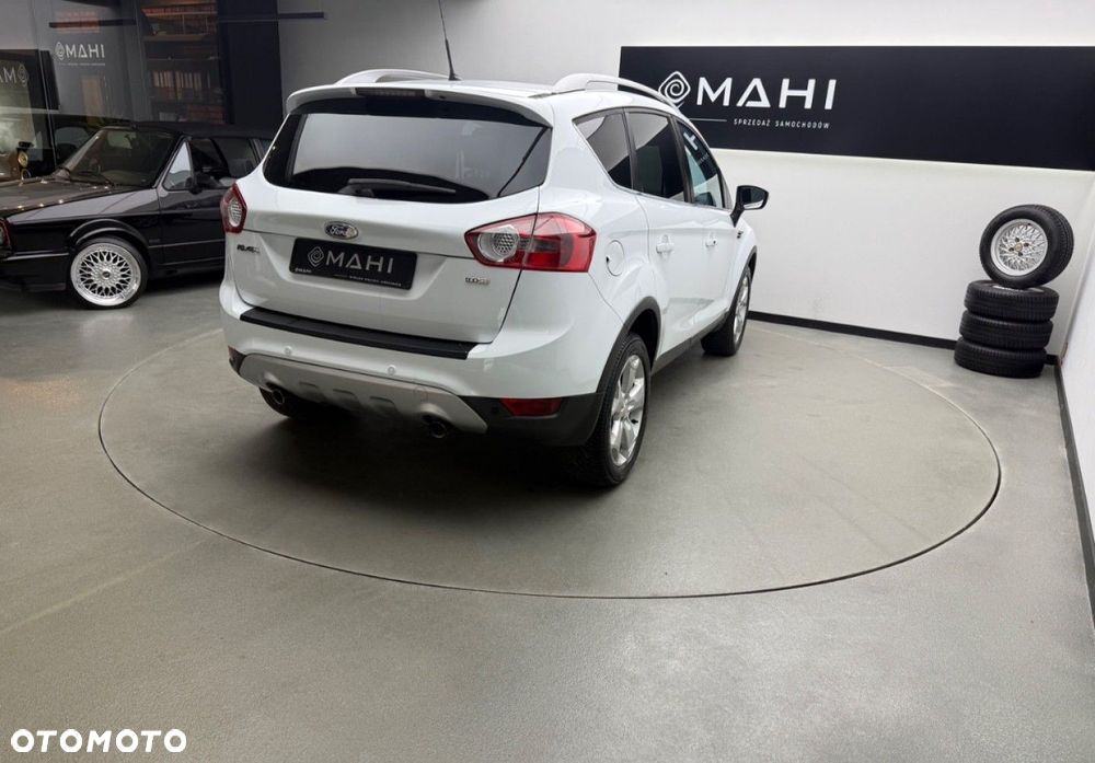 Ford Kuga - 10