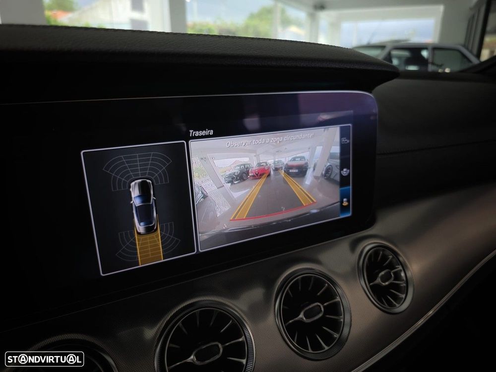 Mercedes-Benz E 220 d AMG Line - 38