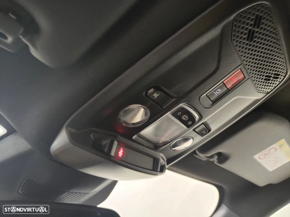 Peugeot e-2008 54 kWh Allure - 26