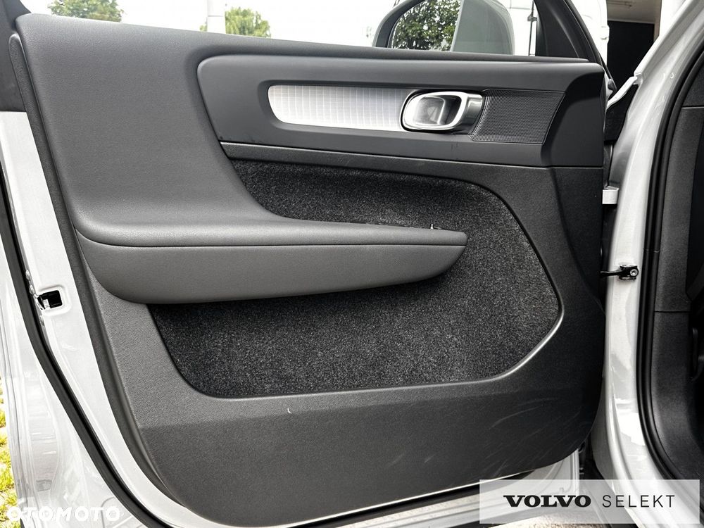 Volvo XC 40 - 23
