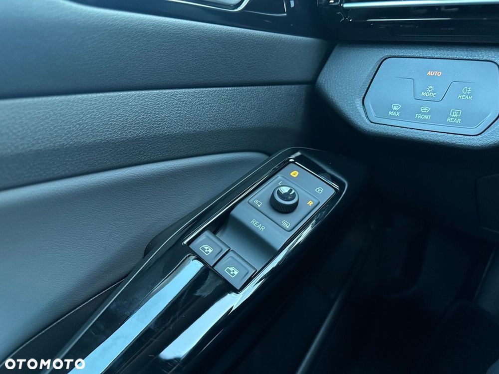 Volkswagen ID.4 52kWh Plus - 25