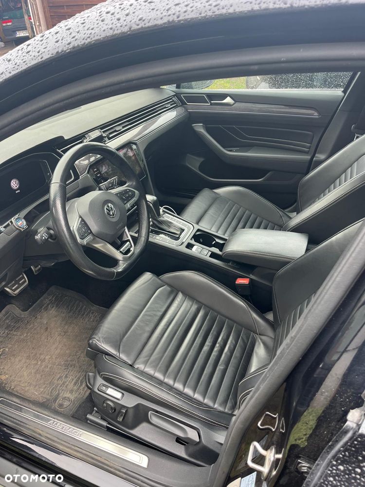 Volkswagen Passat Alltrack 2.0 TDI SCR 4Motion DSG - 10