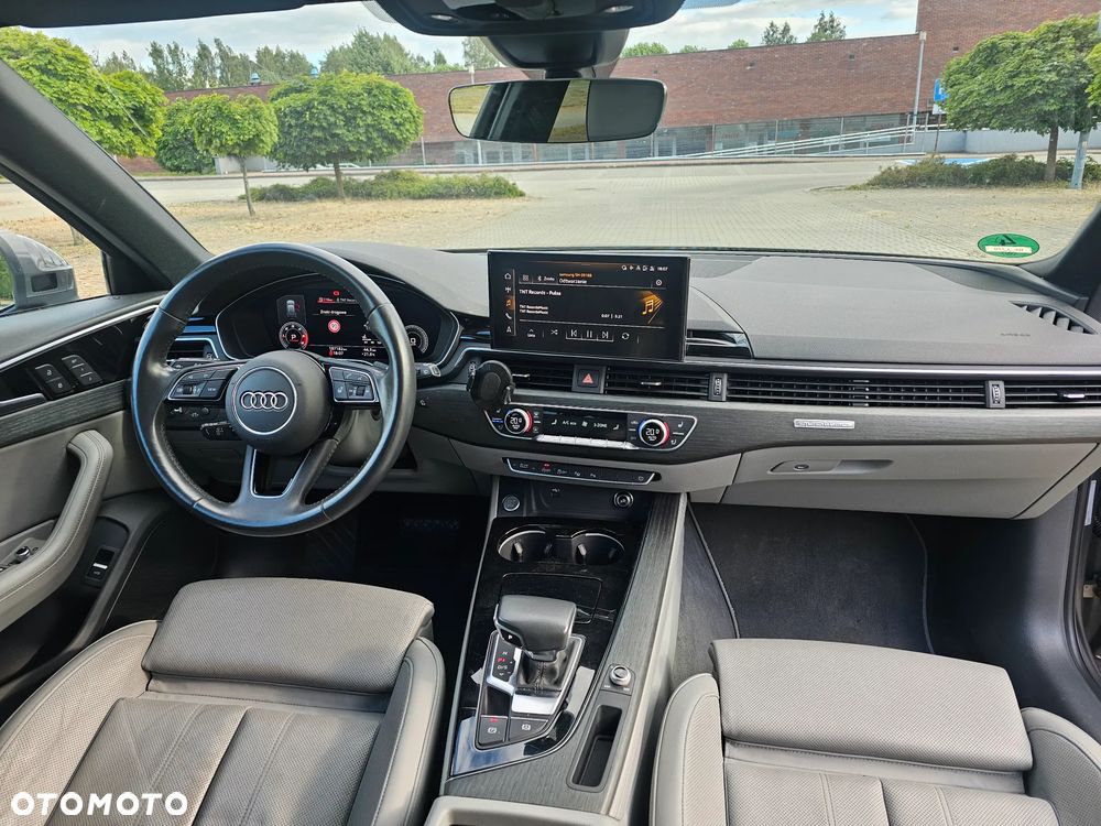 Audi A4 Avant 40 TDI quattro S tronic advanced - 20