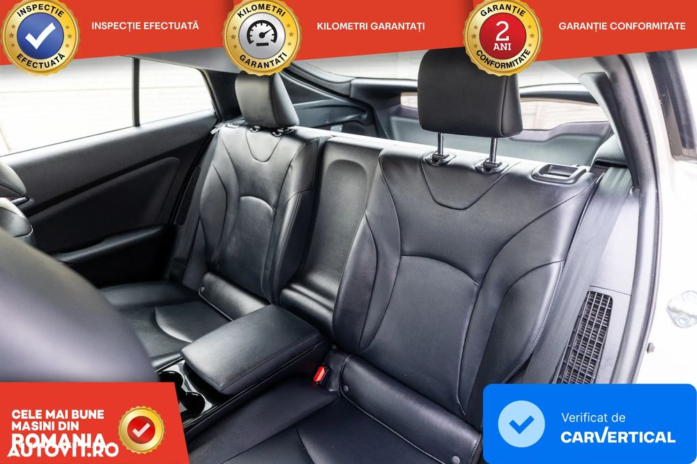 Toyota Prius 1.8 HSD Exclusive Plus - 20