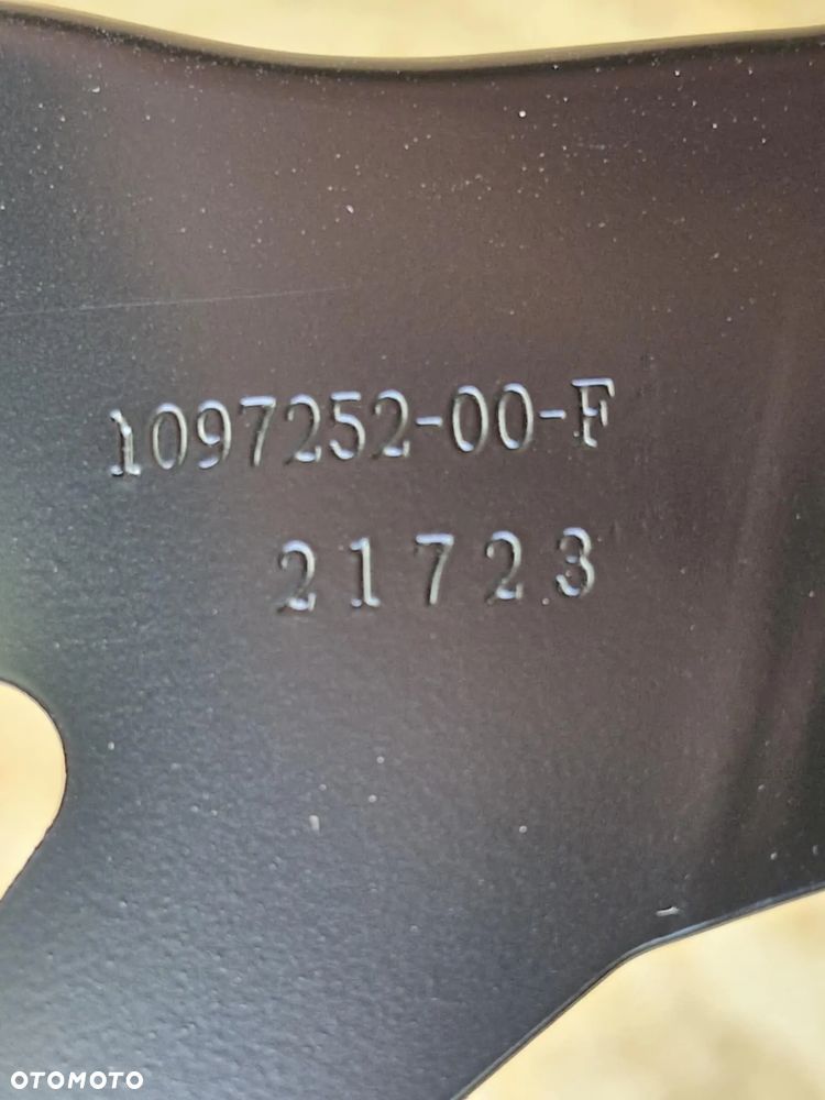 TESLA MODEL 3 BŁOTNIK LEWY/PRAWY KOMPLET 1097252-00-F/1097253-00-F - 11