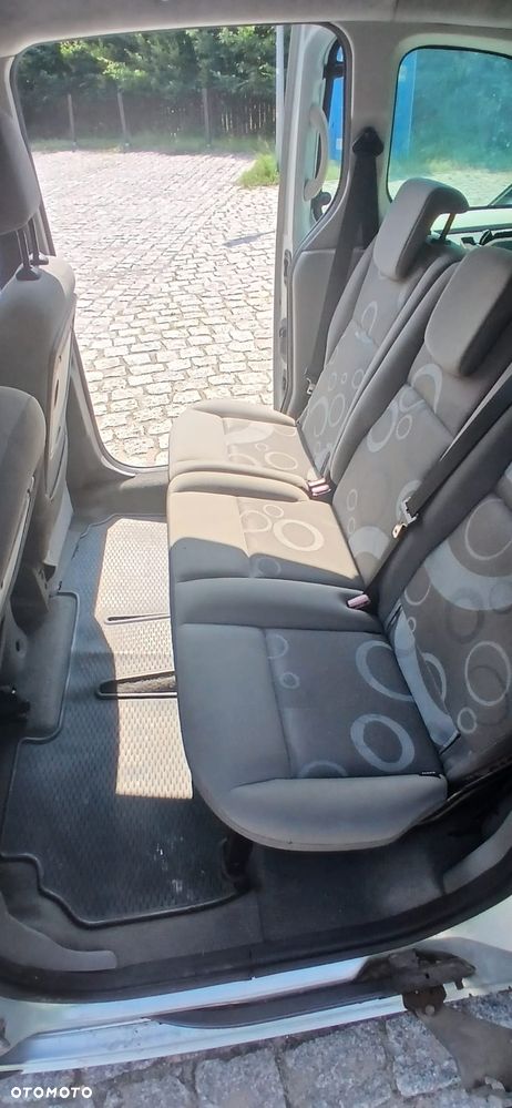 Renault Kangoo 1.5 dCi Helios - 6