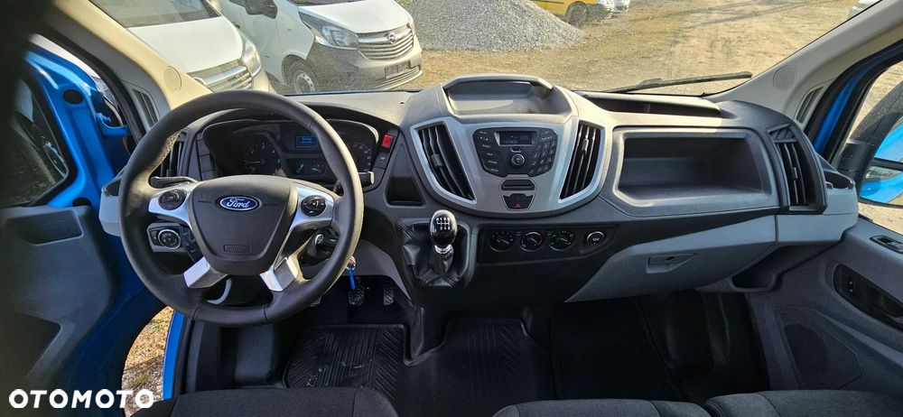 Ford Transit - 10