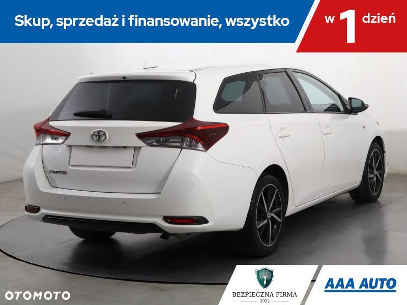 Toyota Auris - 7