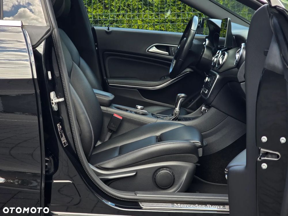 Mercedes-Benz CLA 200 - 10