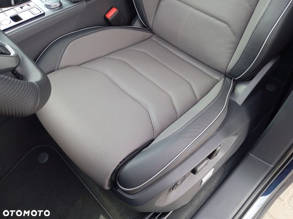 Volkswagen Touareg - 13