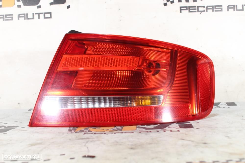 Farolim Direito Audi A4 (8K2, B8)  8K5945096d / Chassi Passageiro Seda - 1