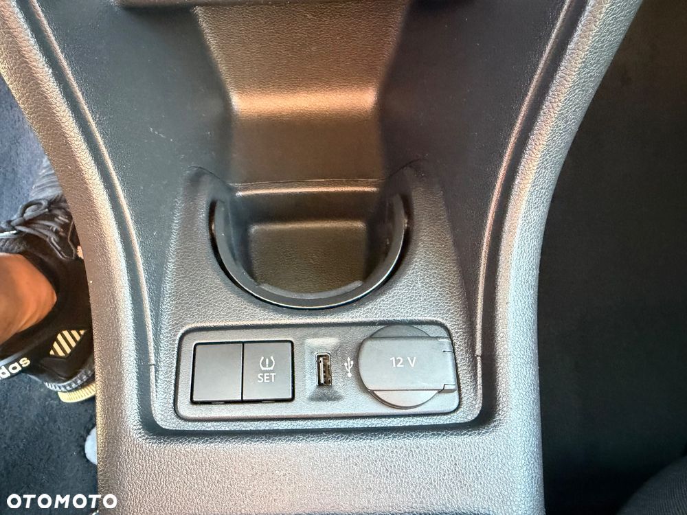 Volkswagen up! Standard - 21