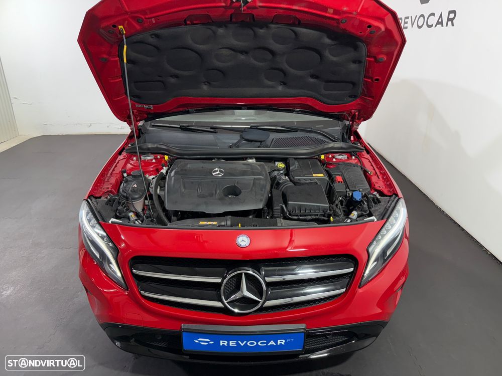 Mercedes-Benz GLA 180 d AMG Line - 30