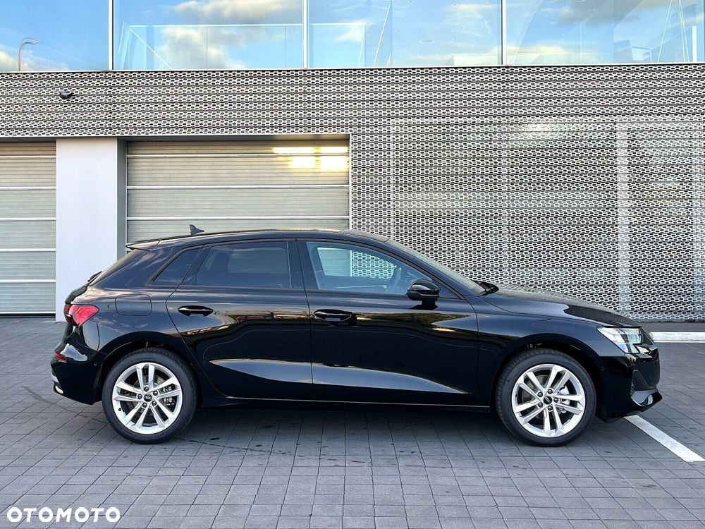 Audi A3 Sportback - 1
