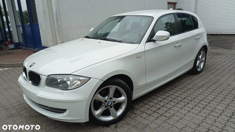 BMW Seria 1 116i - 29