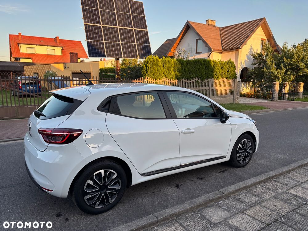 Renault Clio BLUE dCi 85 BUSINESS EDITION - 4