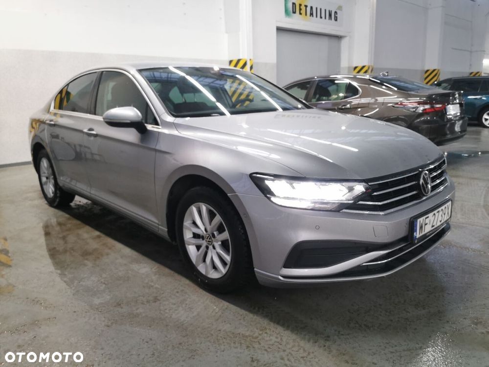 Volkswagen Passat - 2