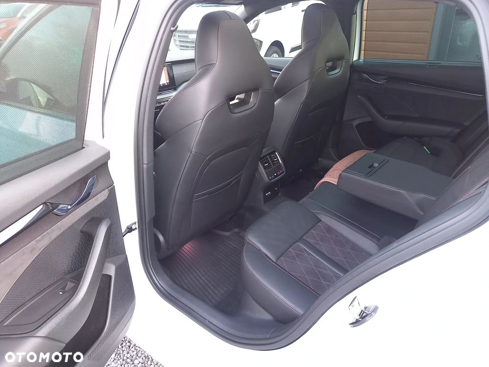Skoda Octavia 2.0 TDI RS DSG - 22