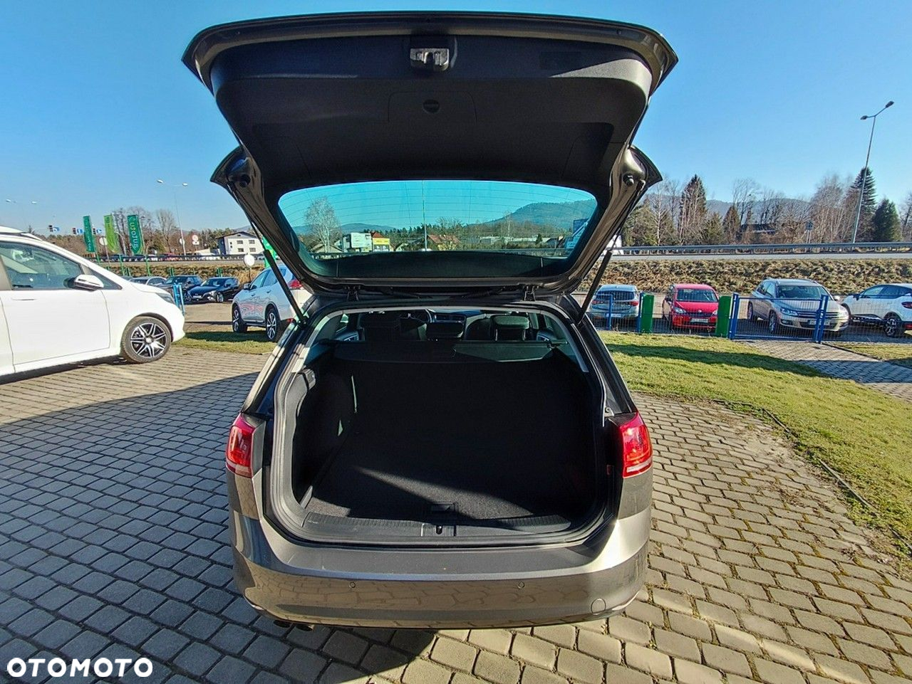 Volkswagen Golf 1.4 TSI (BlueMotion Technology) Comfortline - 22