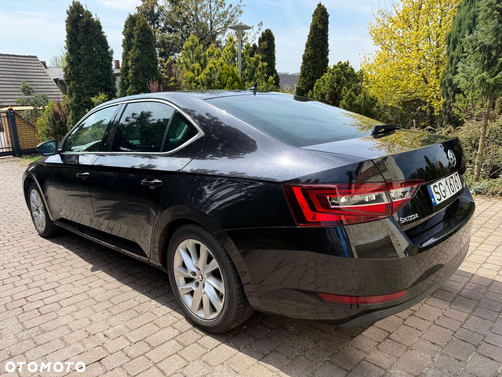 Skoda Superb 2.0 TSI Style DSG - 6