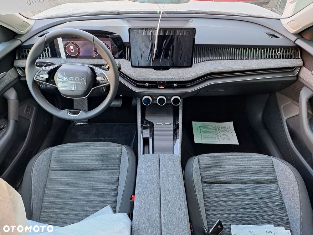 Skoda Superb 2.0 TSI Drive DSG - 7