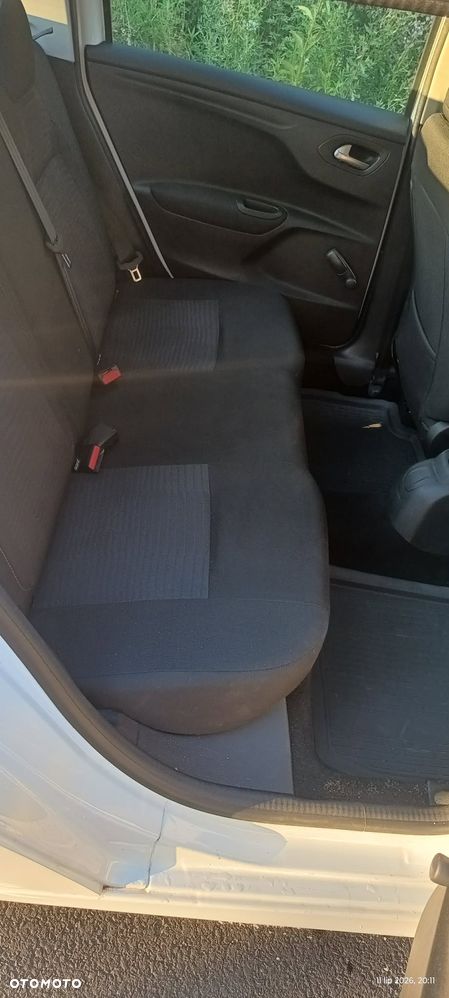 Peugeot 301 1.6 BlueHDi Active - 26